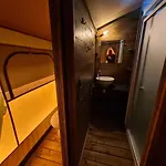 A La Ferme - Hebergements Insolites مكان تخييم