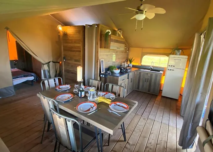 A La Ferme - Hebergements Insolites