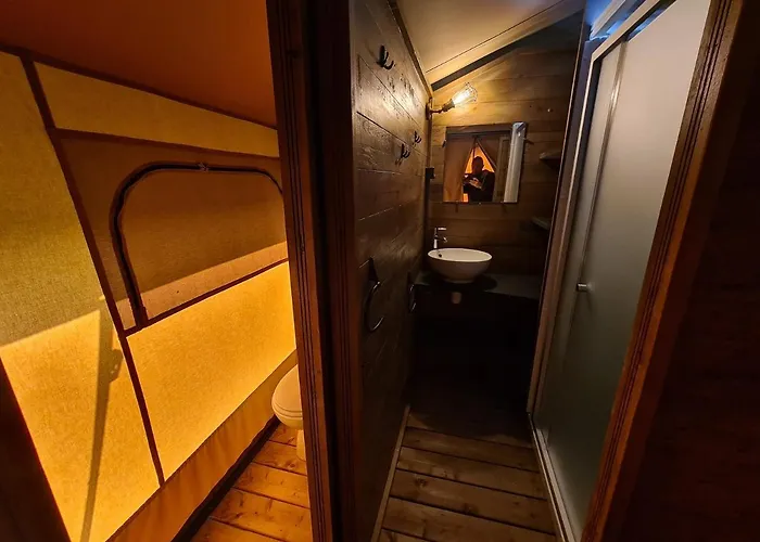 A La Ferme - Hebergements Insolites Kemping